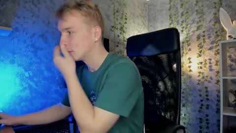 your Alex online show from October 2025 06:45:01 AM