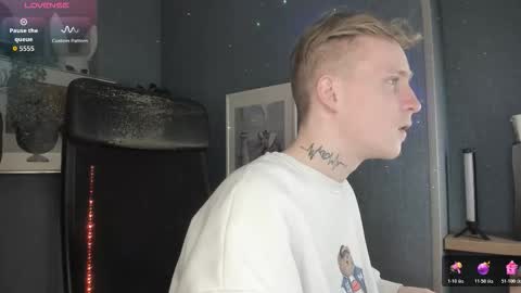 Snapshot of alex__sweet chatting on March 2026 06:51:01 PM your Alex online show from March 2026 06:51:01 PM