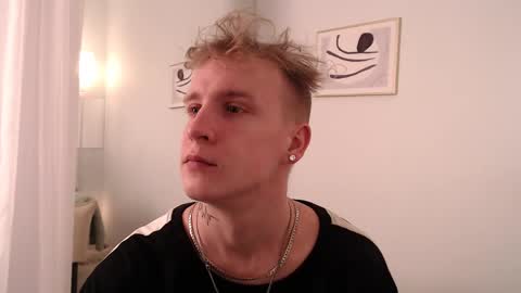 Snapshot of alex__sweet chatting on May 2026 04:40:02 AM your Alex online show from May 2026 04:40:02 AM