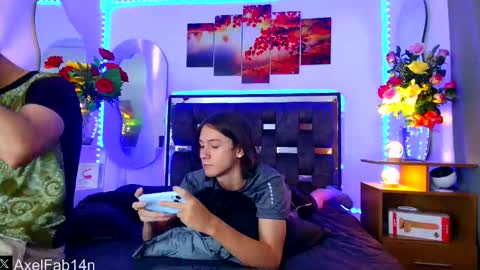 sneider online show from February 2025 06:37:02 PM