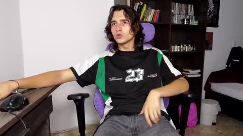 alex_connorr online show from September 2025 04:03:01 AM