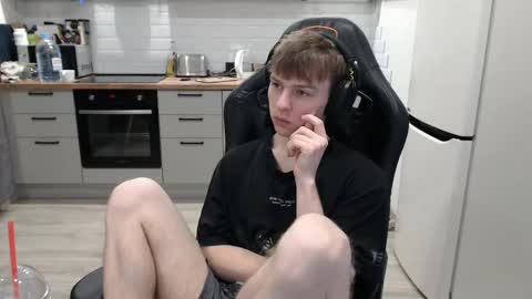 Alex online show from February 2025 04:40:01 PM