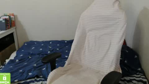 Snapshot of alex_gotcha chatting on April 2026 10:40:02 PM Alex online show from April 2026 10:40:02 PM