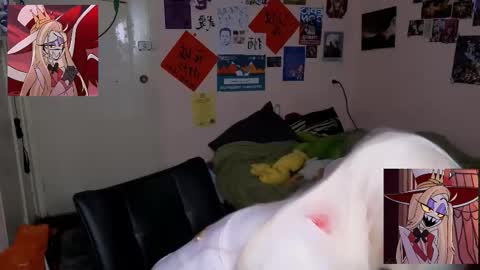 Snapshot of alex_howell chatting on November 2025 08:52:01 PM alex_howell online show from November 2025 08:52:01 PM