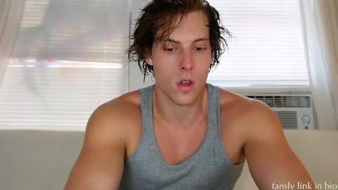 Snapshot of alex_islive chatting on March 2026 10:47:02 PM Alex Stone online show from March 2026 10:47:02 PM