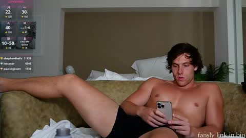 Snapshot of alex_islive chatting on April 2026 11:40:01 PM Alex Stone online show from April 2026 11:40:01 PM