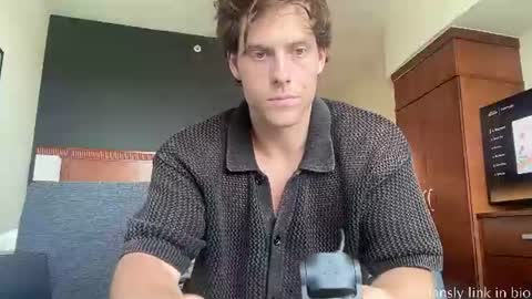 Snapshot of alex_islive chatting on June 2026 06:41:01 PM Alex Stone online show from June 2026 06:41:01 PM