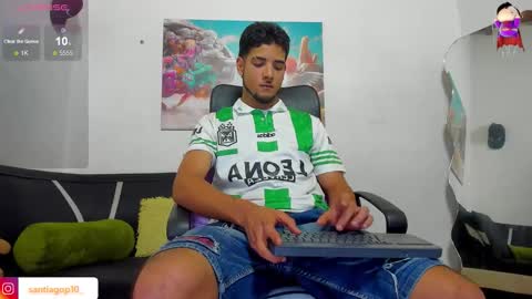 i am Alex online show from December 2025 12:07:02 AM