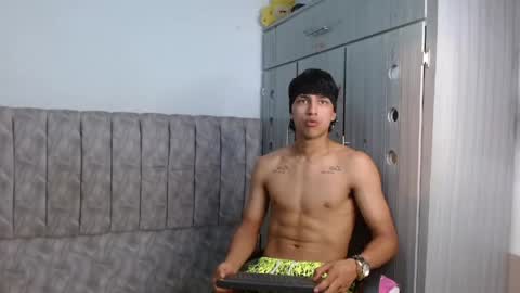 alex online show from April 2026 10:54:02 PM