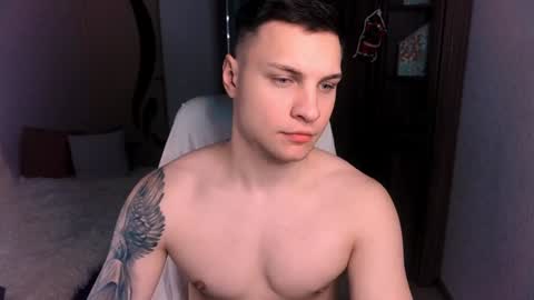 alex_milson online show from December 2024 02:33:01 AM