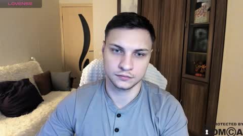 alex_milson online show from October 2025 06:41:02 PM