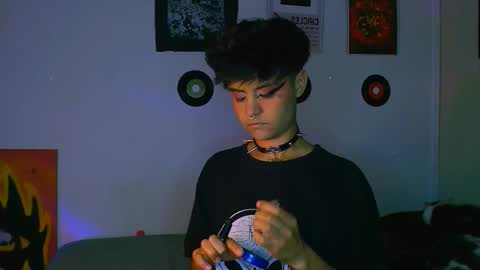 Alex online show from November 2025 10:54:01 PM