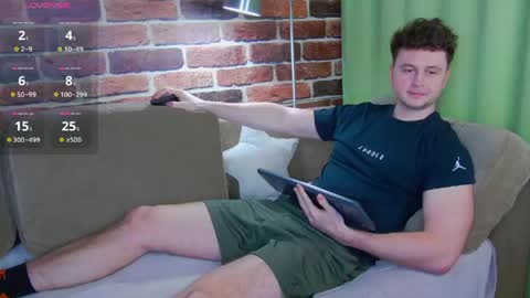 Snapshot of alex_onelove chatting on April 2026 06:52:01 AM Alex online show from April 2026 06:52:01 AM