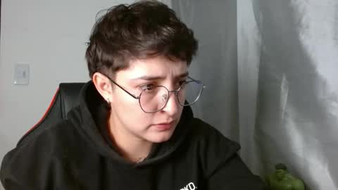 Snapshot of alex_parker07 chatting on April 2026 02:28:02 AM Alex Parker online show from April 2026 02:28:02 AM