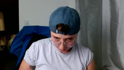 Snapshot of alex_parker07 chatting on June 2026 02:24:02 AM Alex Parker online show from June 2026 02:24:02 AM