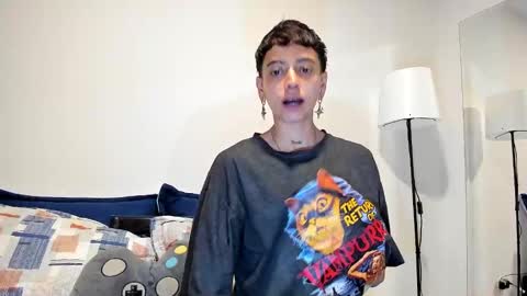 Residente0xxx online show from February 2025 11:36:01 PM