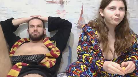 Alex and Sarah online show from February 2026 12:26:02 AM