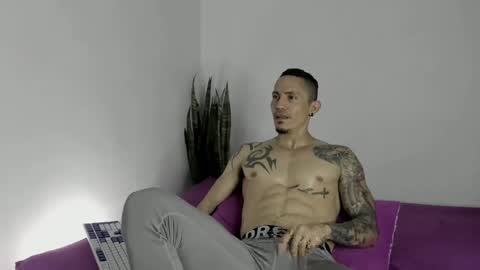 Snapshot of alex_sthorm chatting on December 2024 01:36:02 AM alex_sthorm online show from December 2024 01:36:02 AM