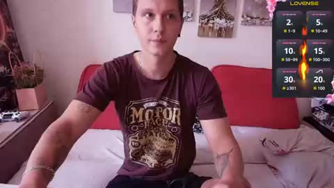 Snapshot of alex_wandhot chatting on July 2026 07:11:02 AM Alex WandHot online show from July 2026 07:11:02 AM