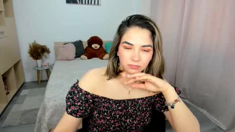 Snapshot of alexa_dolly chatting on March 2026 06:35:01 AM Alexa online show from March 2026 06:35:01 AM