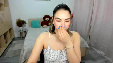 Snapshot of alexa_dolly chatting on April 2026 06:11:01 AM Alexa online show from April 2026 06:11:01 AM