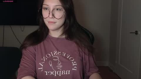 Snapshot of alexa_dream chatting on December 2024 12:45:02 AM dont be afraid to click social media link its  working  just click on that  online show from December 2024 12:45:02 AM