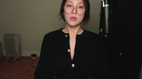 Snapshot of alexa_dream chatting on December 2024 11:48:01 PM dont be afraid to click social media link its  working  just click on that  online show from December 2024 11:48:01 PM