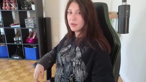 Snapshot of alexa_dream chatting on September 2025 09:26:01 PM dont be afraid to click social media link its  working  just click on that  online show from September 2025 09:26:01 PM