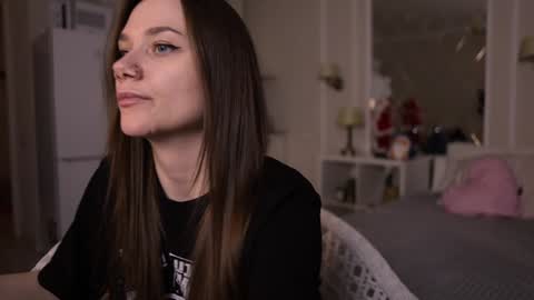 Snapshot of alexa_feels chatting on December 2024 02:24:01 AM Little Duck homie online show from December 2024 02:24:01 AM