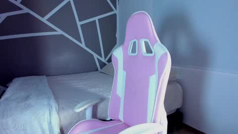 Alexa online show from April 2026 06:03:01 PM