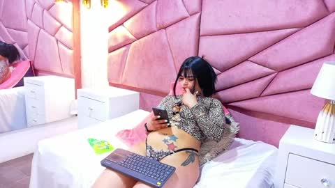 Alexandra online show from April 2026 12:16:02 PM