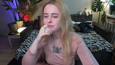 Snapshot of alexa_pirs chatting on April 2026 02:18:02 PM alexa_pirs online show from April 2026 02:18:02 PM