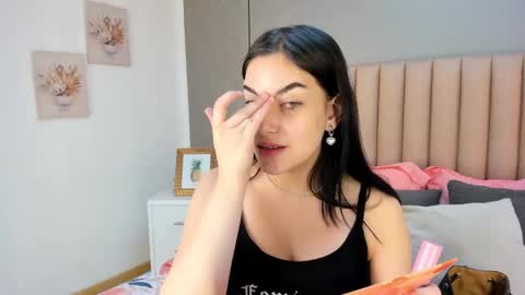 Snapshot of alexa_thaylor_ chatting on January 2025 03:22:02 PM Alexa Thaylor online show from January 2025 03:22:02 PM