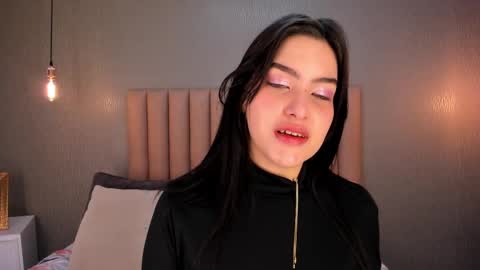 Snapshot of alexa_thaylor_ chatting on February 2025 01:33:01 PM Alexa Thaylor online show from February 2025 01:33:01 PM