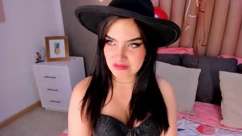 Snapshot of alexa_thaylor_ chatting on February 2025 06:15:02 PM Alexa Thaylor online show from February 2025 06:15:02 PM