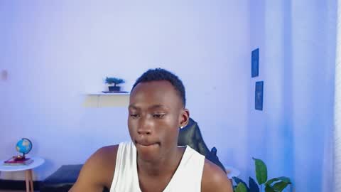 Snapshot of alexaandro18 chatting on April 2026 04:15:02 PM Alexandro online show from April 2026 04:15:02 PM