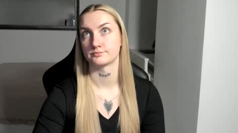 Alexa online show from November 2025 05:48:01 PM