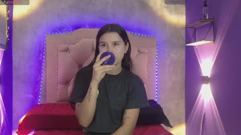 Snapshot of alexaivory chatting on June 2026 09:19:02 AM Alexa online show from June 2026 09:19:02 AM