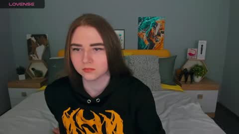 Snapshot of alexaloan chatting on April 2026 07:41:01 PM alexaloan online show from April 2026 07:41:01 PM