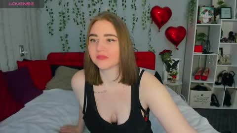 Snapshot of alexaloan chatting on April 2026 11:12:01 AM alexaloan online show from April 2026 11:12:01 AM