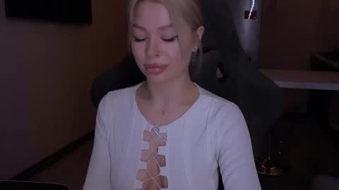 Alexa Mason online show from November 2025 02:54:02 AM