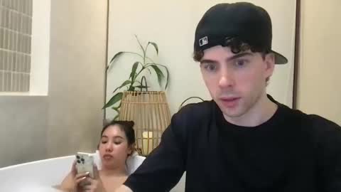 Snapshot of alexander0_ chatting on March 2026 05:40:01 PM Alexander online show from March 2026 05:40:01 PM