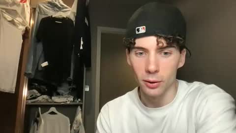 Snapshot of alexander0_ chatting on April 2026 01:36:02 PM Alexander online show from April 2026 01:36:02 PM