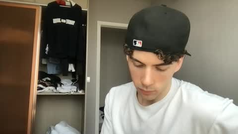 Snapshot of alexander0_ chatting on April 2026 07:56:01 AM Alexander online show from April 2026 07:56:01 AM