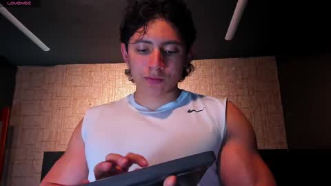 Snapshot of alexander_classy chatting on March 2025 04:34:02 AM Alex online show from March 2025 04:34:02 AM