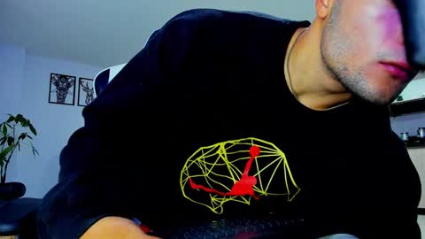 Snapshot of alexander_collin_ chatting on February 2025 12:44:01 PM Alex Collin online show from February 2025 12:44:01 PM