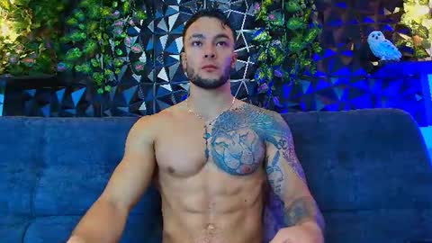 Snapshot of alexander_collin_ chatting on July 2026 01:28:02 PM Alex Collin online show from July 2026 01:28:02 PM