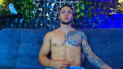 Snapshot of alexander_collin_ chatting on August 2026 02:43:01 AM Alex Collin online show from August 2026 02:43:01 AM