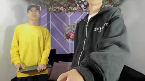 chicos hot online show from March 2026 01:37:02 PM