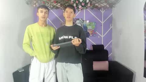 chicos hot online show from April 2026 01:41:02 PM